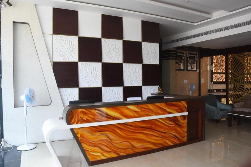 Hotel Nand Residency