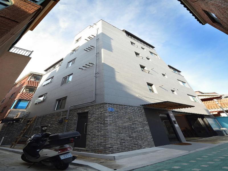 Sunny Hill Hostel Hongdae image