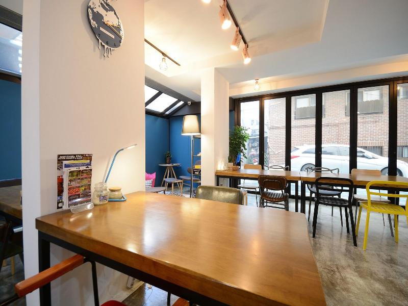 Sunny Hill Hostel Hongdae image