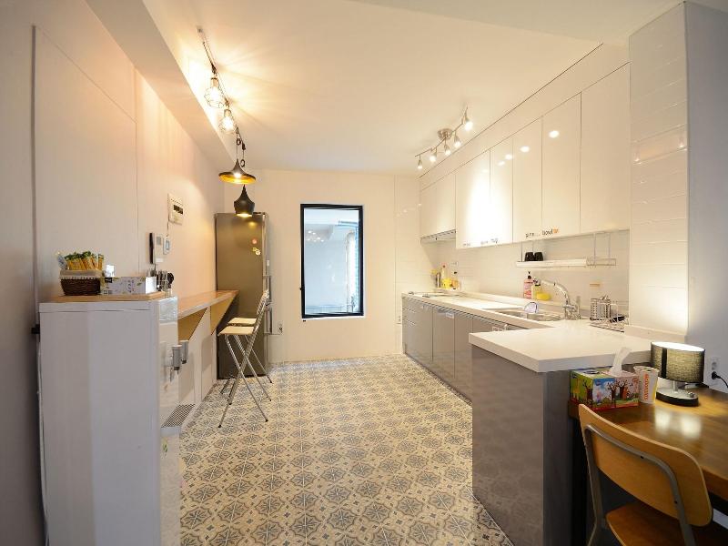 Sunny Hill Hostel Hongdae image