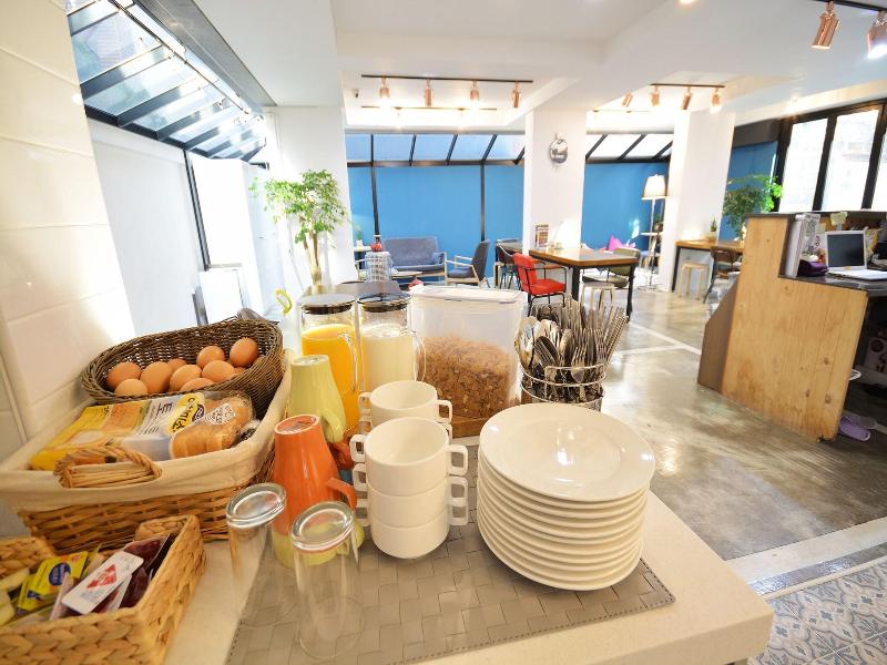 Sunny Hill Hostel Hongdae image