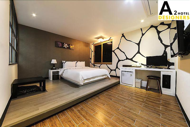 A2 Hotel Designers image