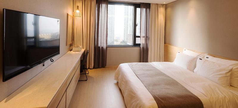 Gloucester Hotel Cheongju image