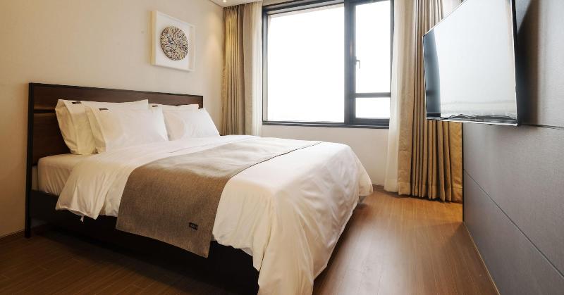 Gloucester Hotel Cheongju image
