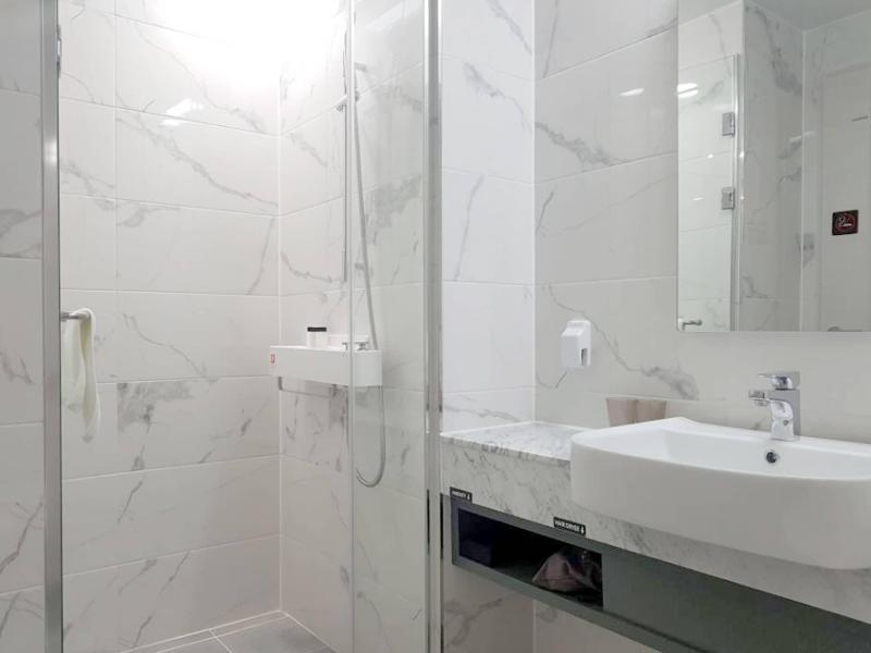 Gloucester Hotel Cheongju image