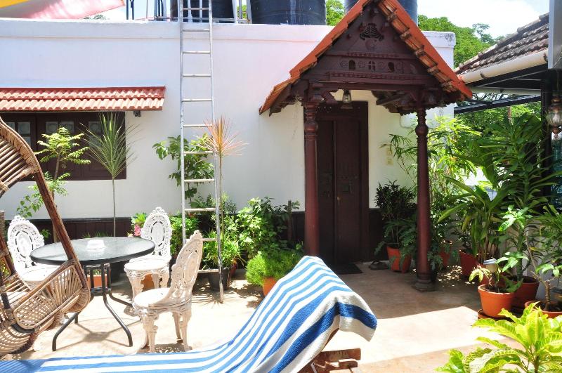 Reds Residency - Homestay image