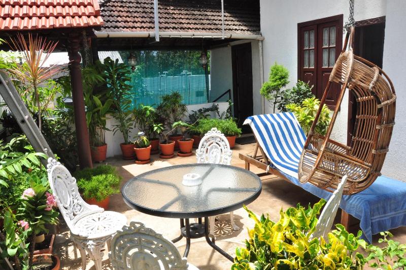 Reds Residency - Homestay image