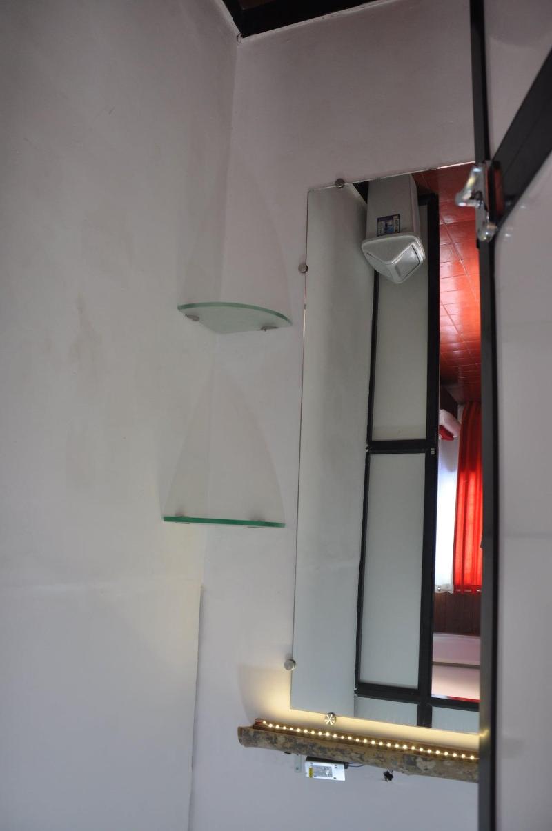 Reds Residency - Homestay image