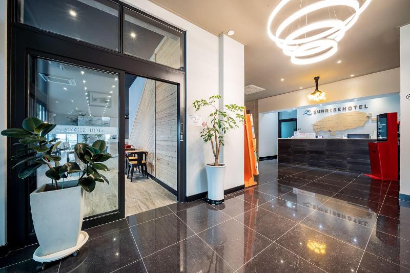 Sunrise Hotel Sungsan image