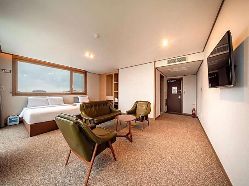 Sunrise Hotel Sungsan image