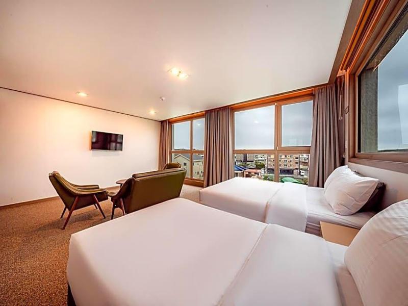Sunrise Hotel Sungsan image