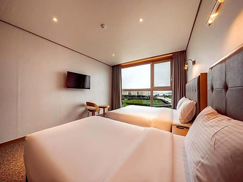 Sunrise Hotel Sungsan image