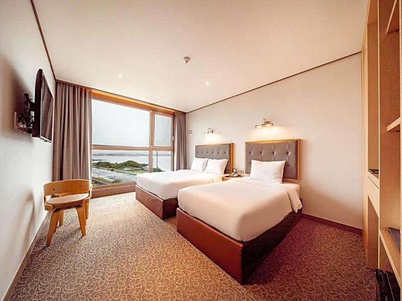 Sunrise Hotel Sungsan image