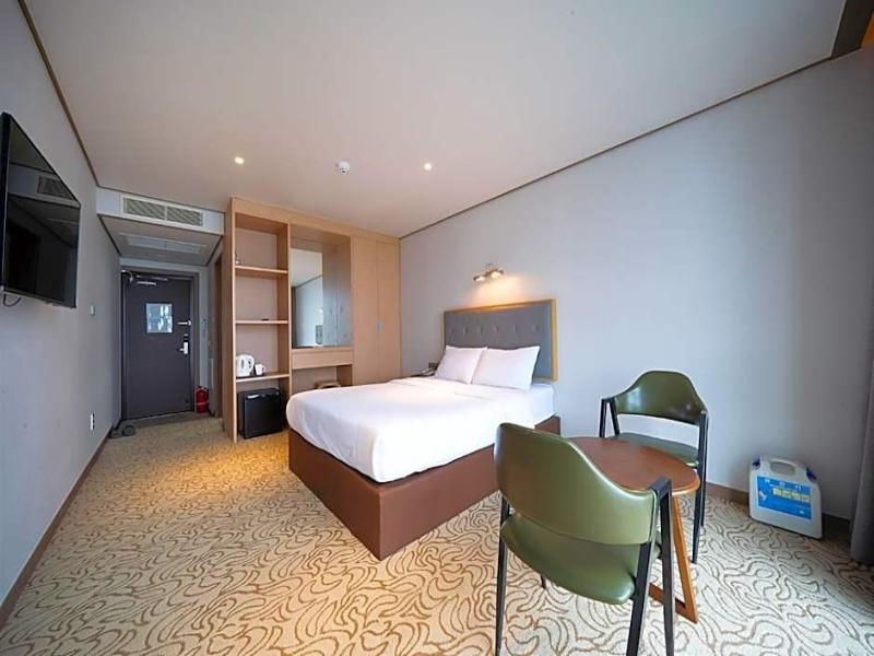 Sunrise Hotel Sungsan image
