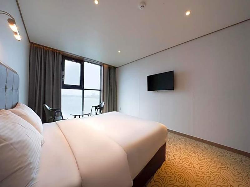 Sunrise Hotel Sungsan image