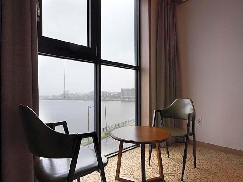 Sunrise Hotel Sungsan image