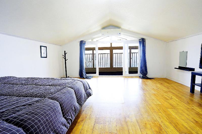 Jeju Beach House image