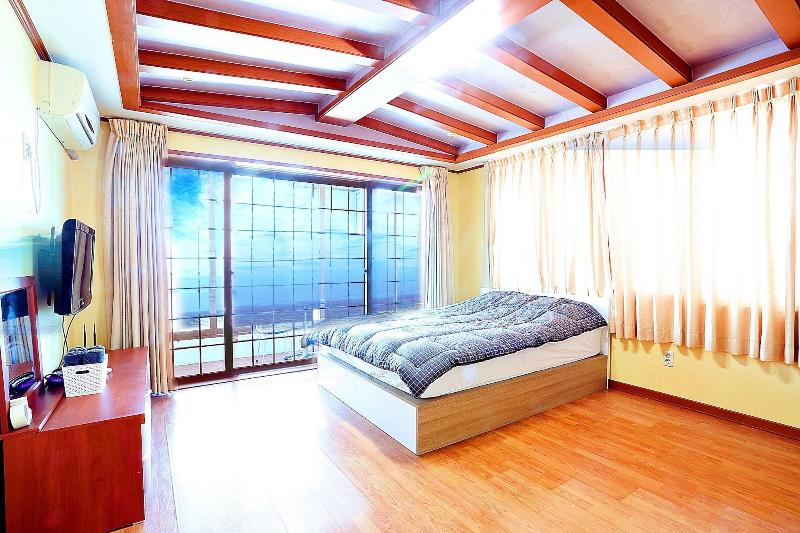 Jeju Beach House image
