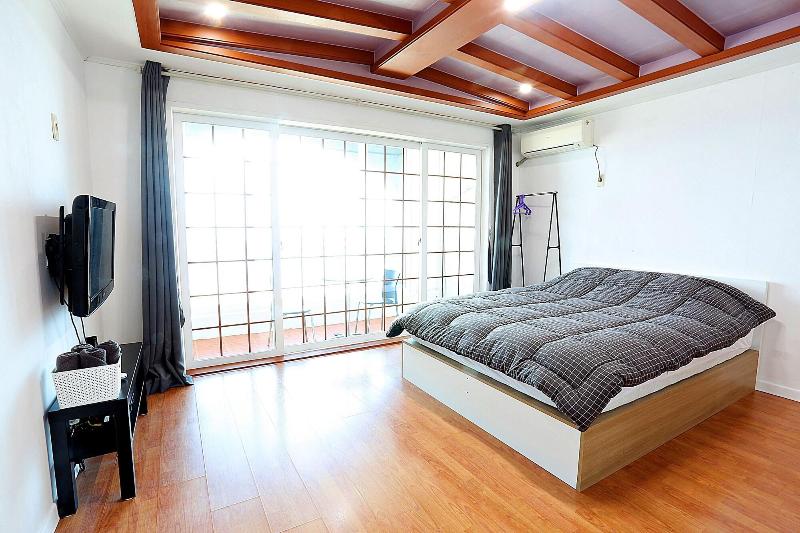 Jeju Beach House image