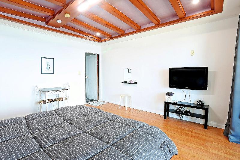 Jeju Beach House image