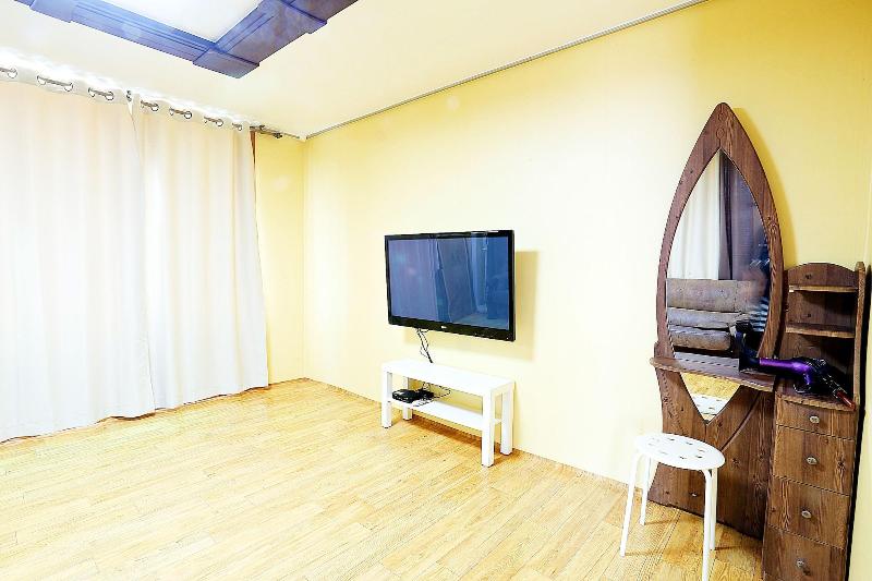 Jeju Beach House image
