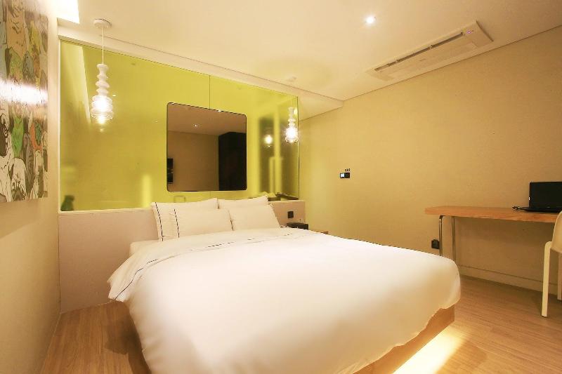 Forestar Hotel image