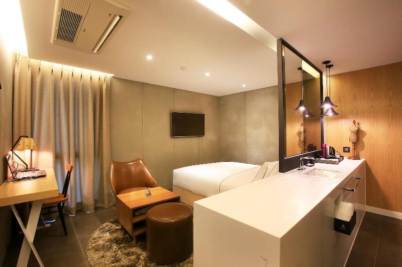 Forestar Hotel image