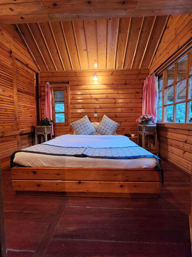 The Chalets Naldehra image