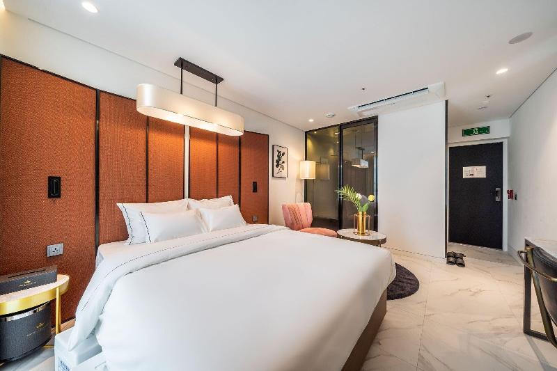 Hotel the Castle Sincheon image