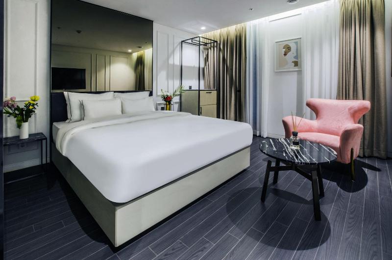Hotel the Castle Sincheon image