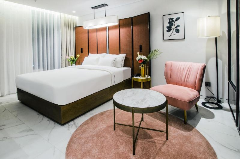 Hotel the Castle Sincheon image