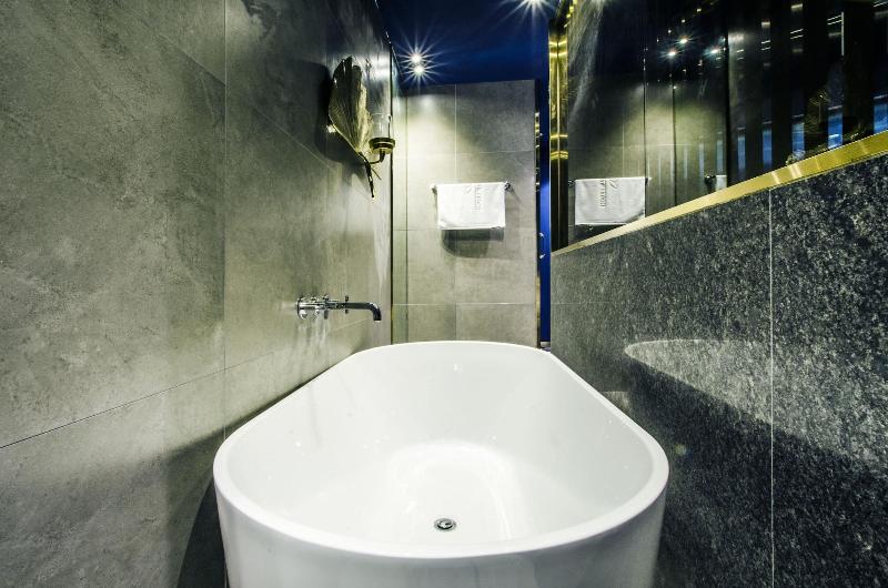 Hotel the Castle Sincheon image