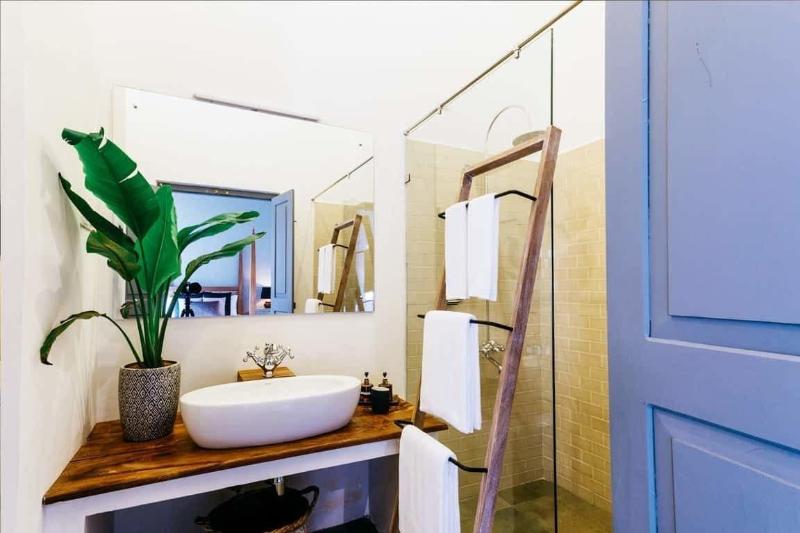 The Bungalow Galle Fort image