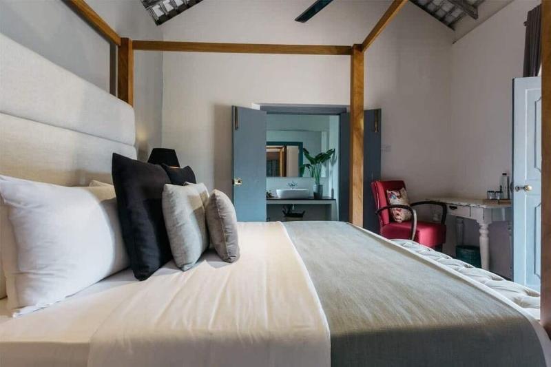 The Bungalow Galle Fort image