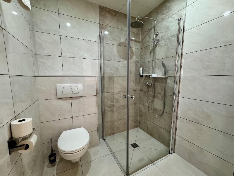 Parkhotel Viktoria image