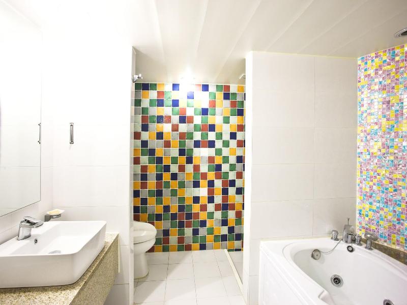 Hotel M