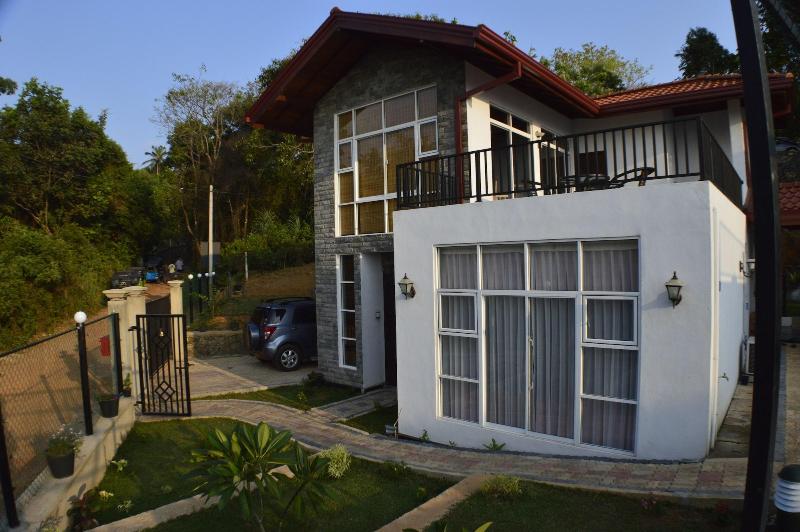 Villa Baywatch Rumassala image