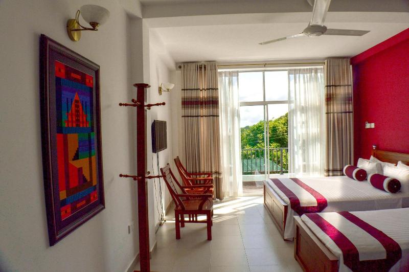 Villa Baywatch Rumassala image