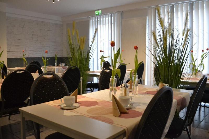 Hotel Cafe Galerie image