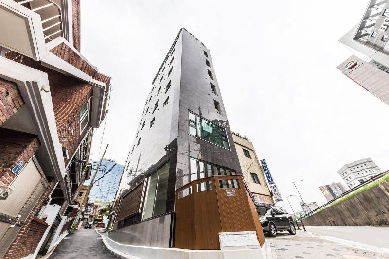 Js Hotel image