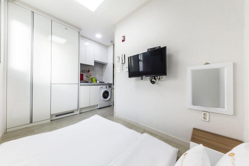 Js Hotel image