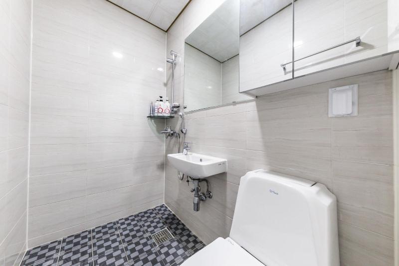 Js Hotel image