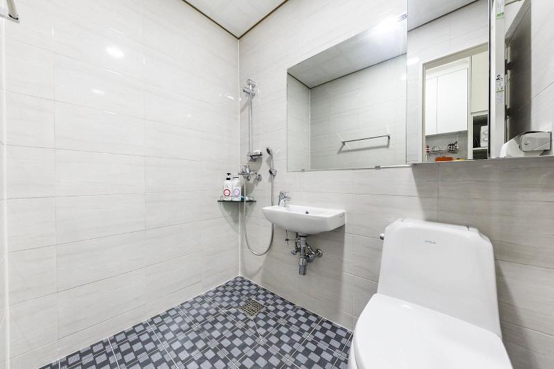 Js Hotel image