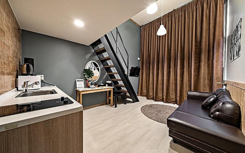 Hotel Hue Loft image