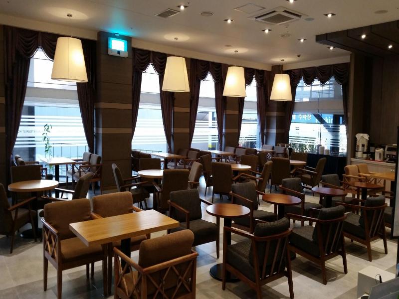 Hyunjin Tourist Hotel