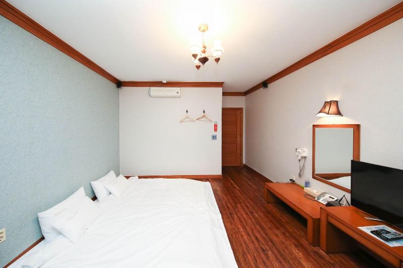 Suanbo Hotel Screen image