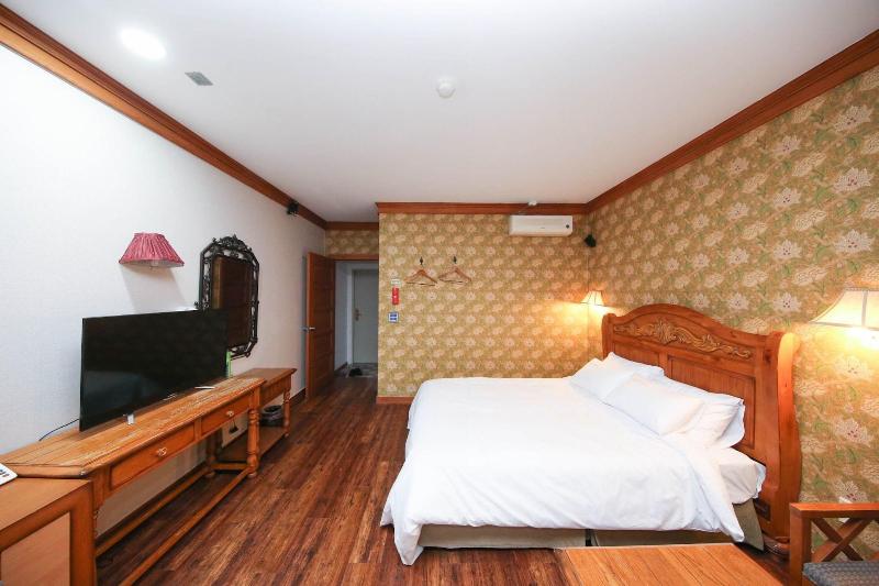 Suanbo Hotel Screen image
