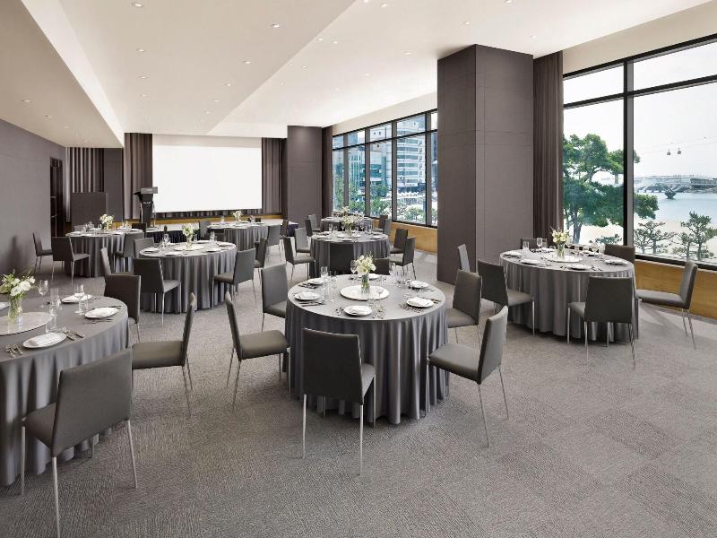 Fairfield By Marriott Busan Songdo Beach image