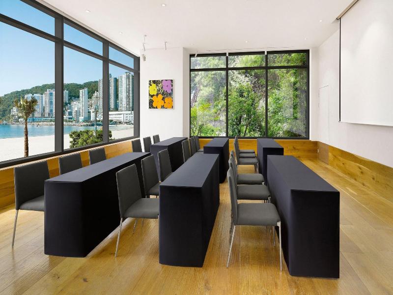 Fairfield By Marriott Busan Songdo Beach image