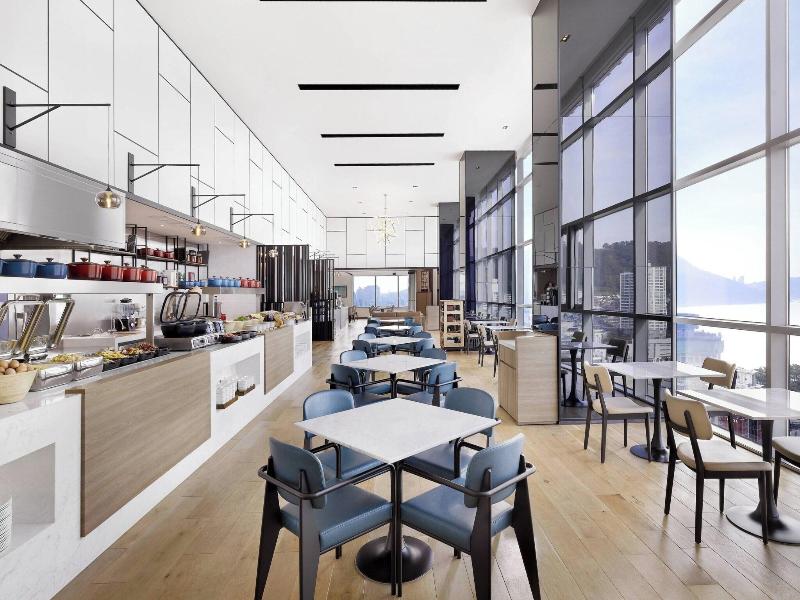Fairfield By Marriott Busan Songdo Beach image